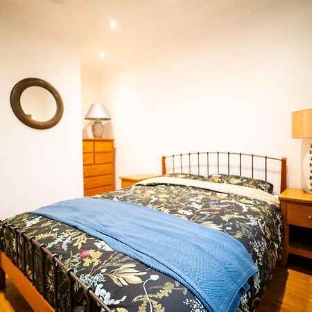 Stay With Serena Homes , One Bedroom Apartment Purley Dış mekan fotoğraf